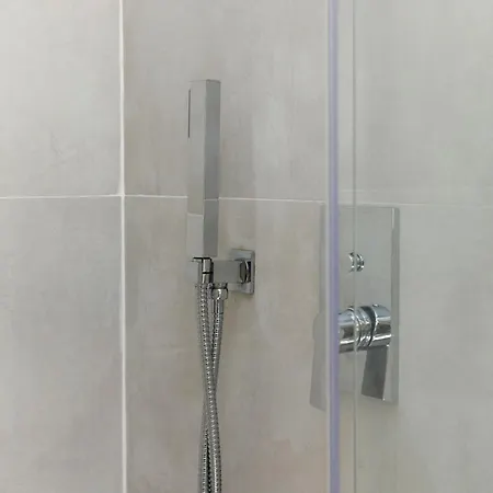 5 Min Walk To M1 Metro - Private - Citylife Милан